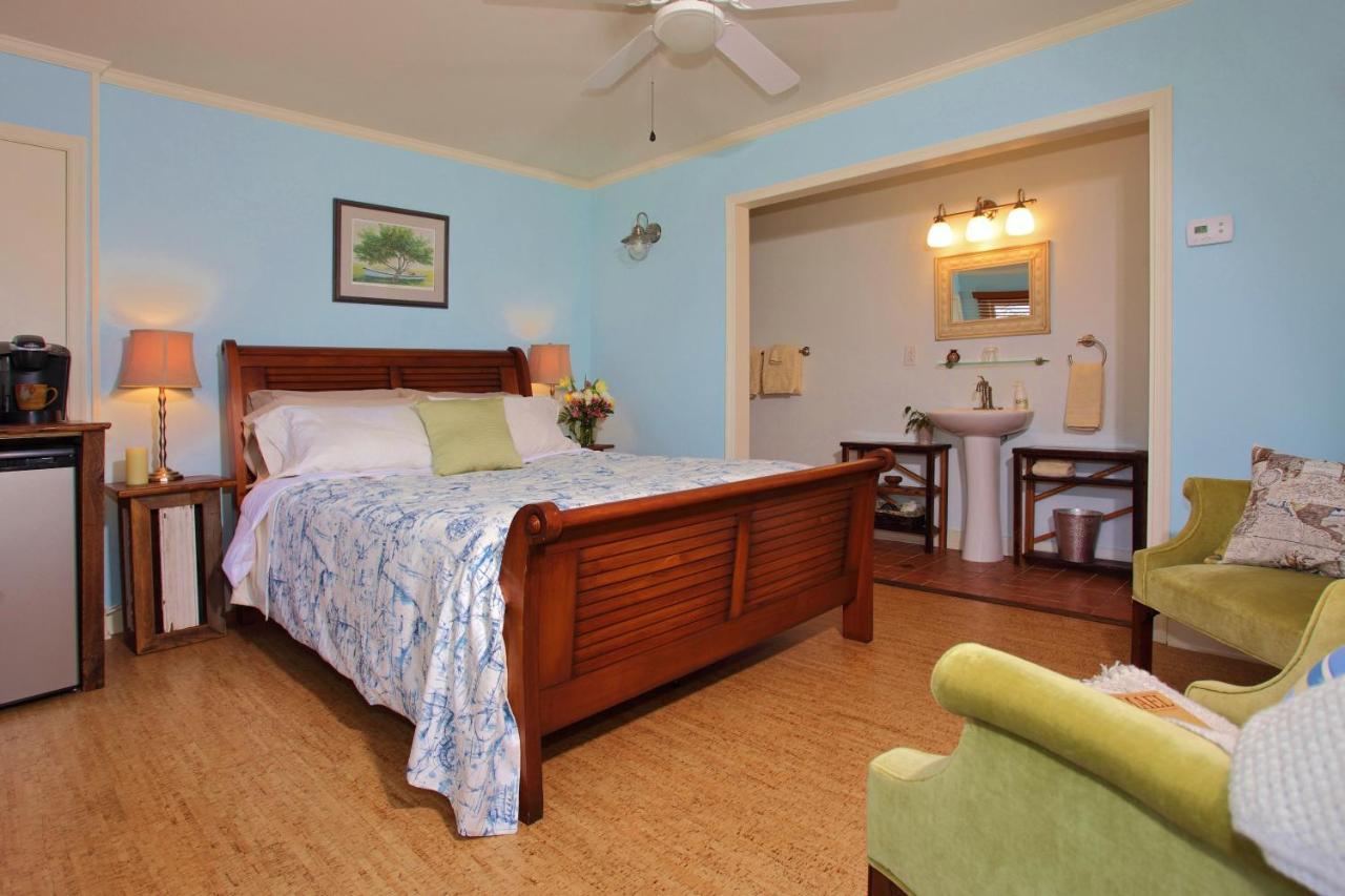 The Inn At Tabbs Creek Port Haywood Екстериор снимка